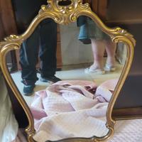 specchio con cornice dorata stile luigi xv 