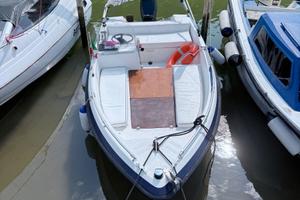 Barca open 4,85 m Evinrude 40 CV completa di acces