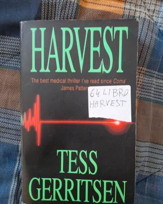 Libro Harvest di Tess Gerritsen in lingua inglese