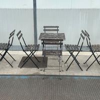 Tavoli e sedie da giardino