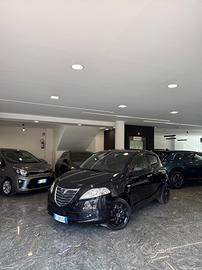 Lancia Ypsilon 1.2 69 CV 5 porte Platinum