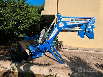 CARICATORE FRONTALE ANGELONI CON BENNA MODELLO SMA