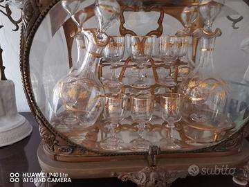 liquoriera  in bronzo dorato e cristallo