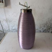 Lampadario viola camera
