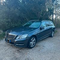 Mercedes E 220 CDI Avantgarde SW Full Optional