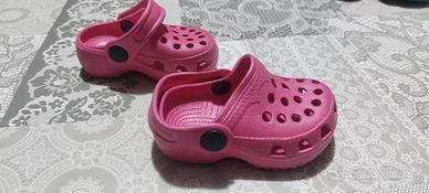 simil Crocs 