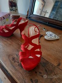 Sandalo rosso