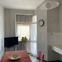 Mobili: camera da letto, Salotto, Cucina