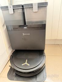 Robot aspirapolvere lava pavimenti