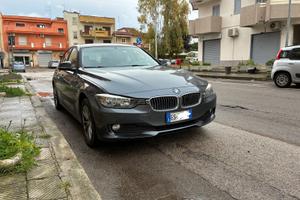 BMW Serie 3 318d F30
