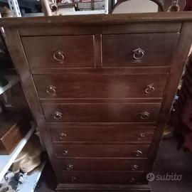 Antica cassettiera