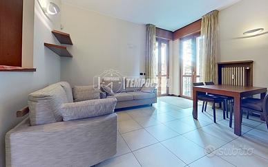 Trilocale luminoso con ampi spazi e Box!