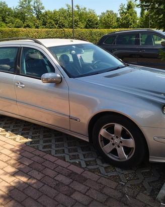 MERCEDES Classe E270 CDI S.W. Avantgarde Manuale