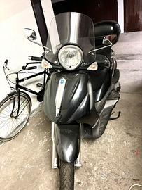 BEVERLY 500- 2006-30.000 km baule+parabrezza medio