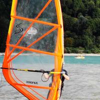 Windsurf Fanatic Shark + Vela Simmer  + boma techn