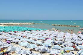 Trilocale arredato con balconi e doppi servizi