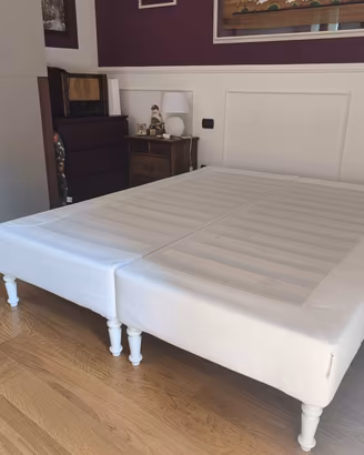 letto in legno Ikea