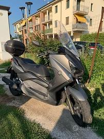 Yamaha X Max 2015