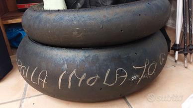 2 treni di pneumatici moto Aprilia RS 660