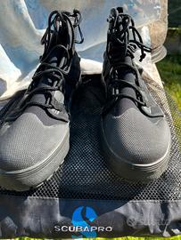 Rock boot calzari muta stagna pinne aperte