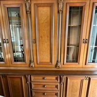 Mobile sala vetrine ante e cassetti