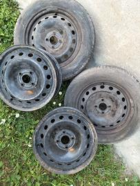 4 cerchi in ferro 185/65/R15 fiat grande punto