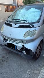 Smart anno 2003 marciante