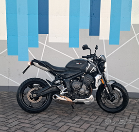Triumph trident 660