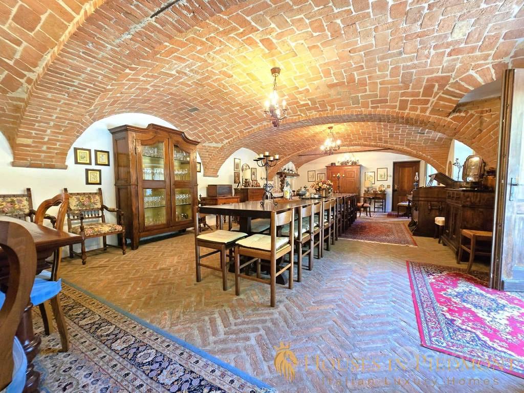 Rustico / Casale di 407 m² con più di 5 locali e b - Vista 5