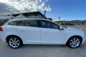 Volvo V60 D2