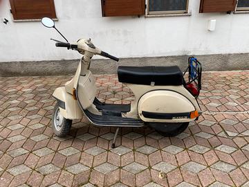 Vespa p150x 1981 conservata