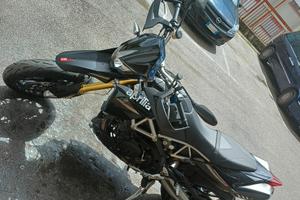 aprilia dorsoduro 1200