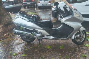 Silver Wing 600 cc