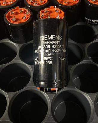 LOTTO 10 PZ. SIEMENS CONDENSATORI ELETTROLITICI