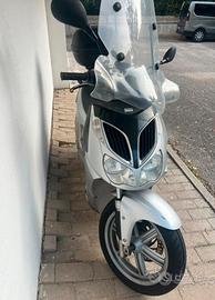 Aprilia sport city 200