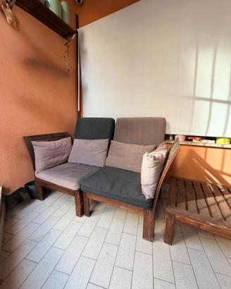 Divano e tavolo giardino