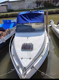 Semicabinato 5,5 metri