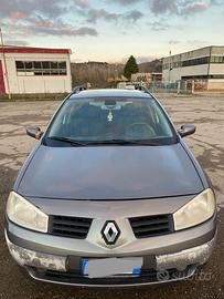 Renault Megane 2 1900 diesel per pezzi di ricambio