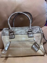 Borsa bauletto motivo coccodrillo Carpisa