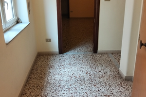 Appartamento semi arredato/ no arredato