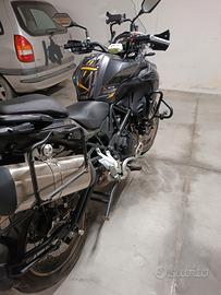 Benelli trk 502x
