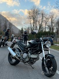 Ducati Monster 400 Dark SD