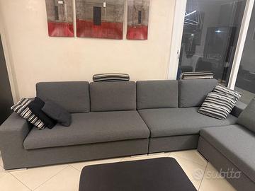 divano realizzato da artigiani