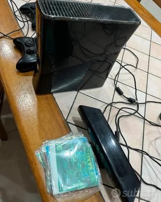 Xbox 360 più Kinect più giochi più joystick