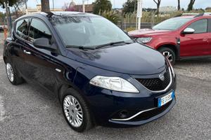 Lancia Ypsilon 1.2 69 CV 5 porte Silver
