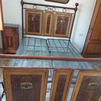Letto antico in ferro dipinto a mano