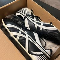 Scarpe da calcio asics