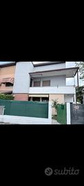 Casa con giardino riscaldamento autonomo