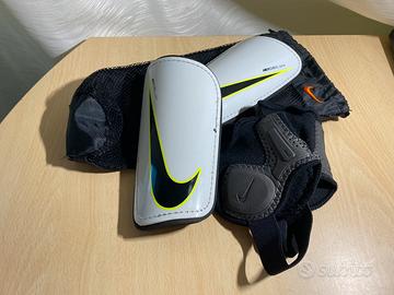 Parastinchi Nike Mercurial Nuovi