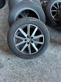 Cerchi in lega da 18" con gomme invernali per  VW